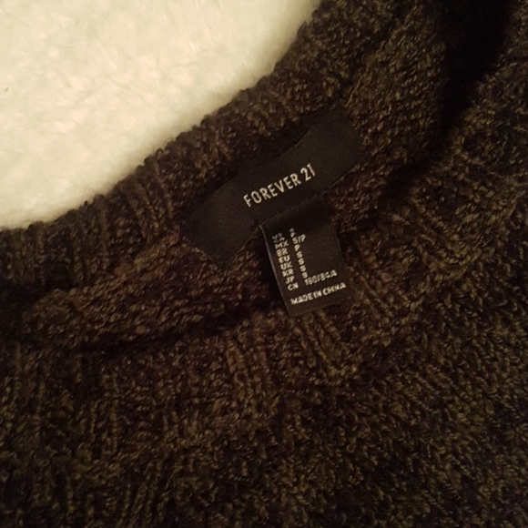 Forever 21 sweater - Picture 7 of 8